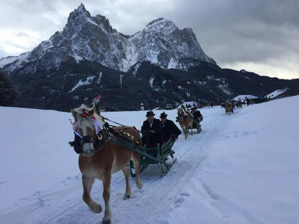 Hotel Pontives Ortisei Exteriör bild