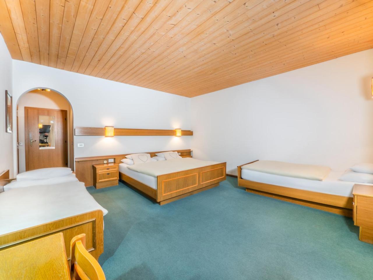 Hotel Pontives Ortisei Exteriör bild